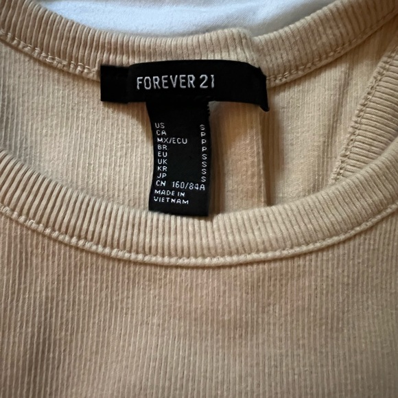 Tan crop top - Picture 3 of 3